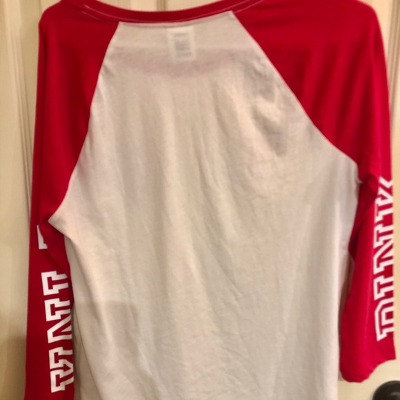 PINK Victoria’s Secret “Present shirt”!! - Picture 2 of 4